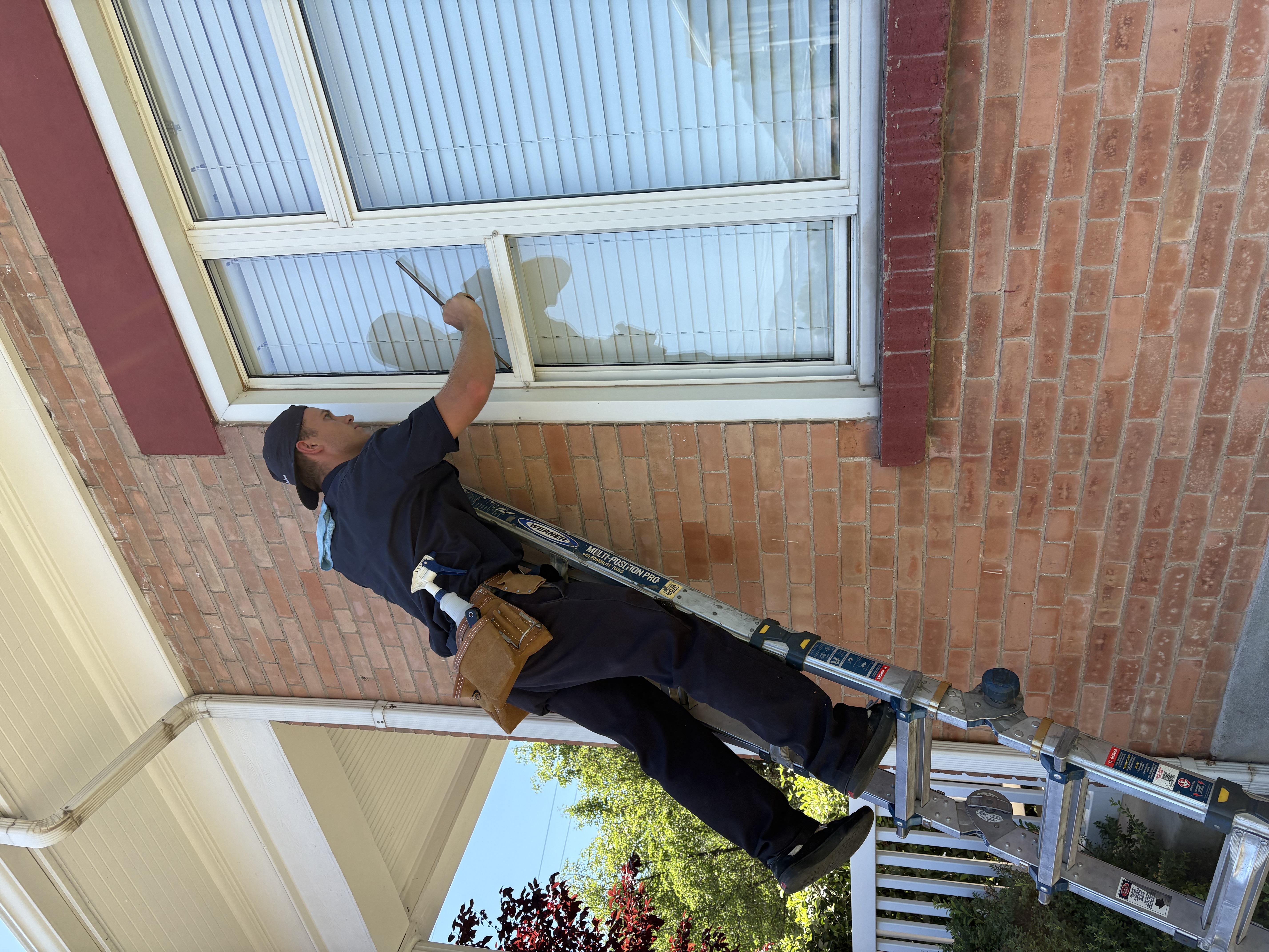 Interior Window Cleaning image